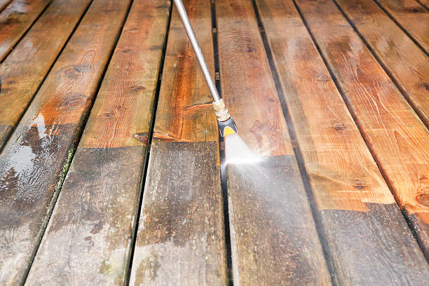 Best Pool Deck Cleaning  in Ambridge, PA